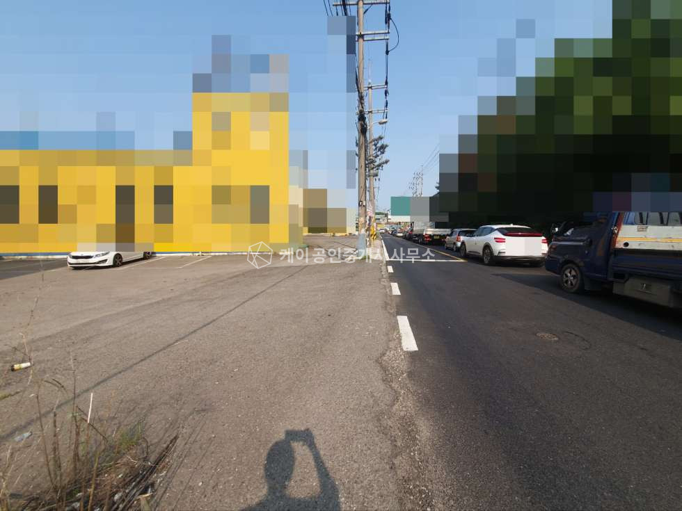 경기 김포시 대곶면 초원지리 공장 통 261평, 내부사무실, 층고 약10m, 추레라 가능, 넓은 주차공간 월세 매물번호 12151 사진 9