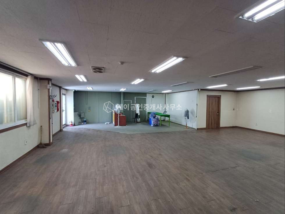 인천 남동구 고잔동 대로변 코너 단독 공장, 대지 589평, 연면적 407평, 광고효과 높음, 단독마당 매매 매물번호 11873 사진 17