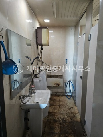 경기 시흥시 금이동 마당 넓은 제조업소, 대지 427p, 연면적 108p, 2층 사무실, 호이스트 2.8톤 매매 매물번호 12202 사진 8