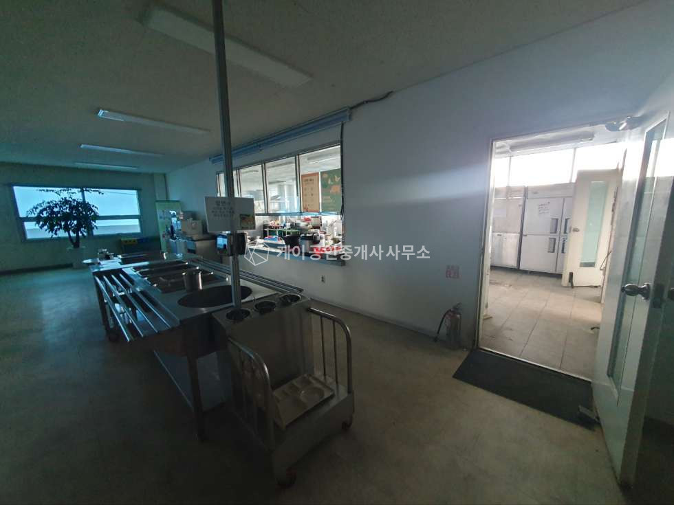 인천 서해구 원창동 남청라ic 5분, 사옥형단독공장, 연면적 2902평, 1850kw, 컨디션 굿! 매매 매물번호 11345 사진 12