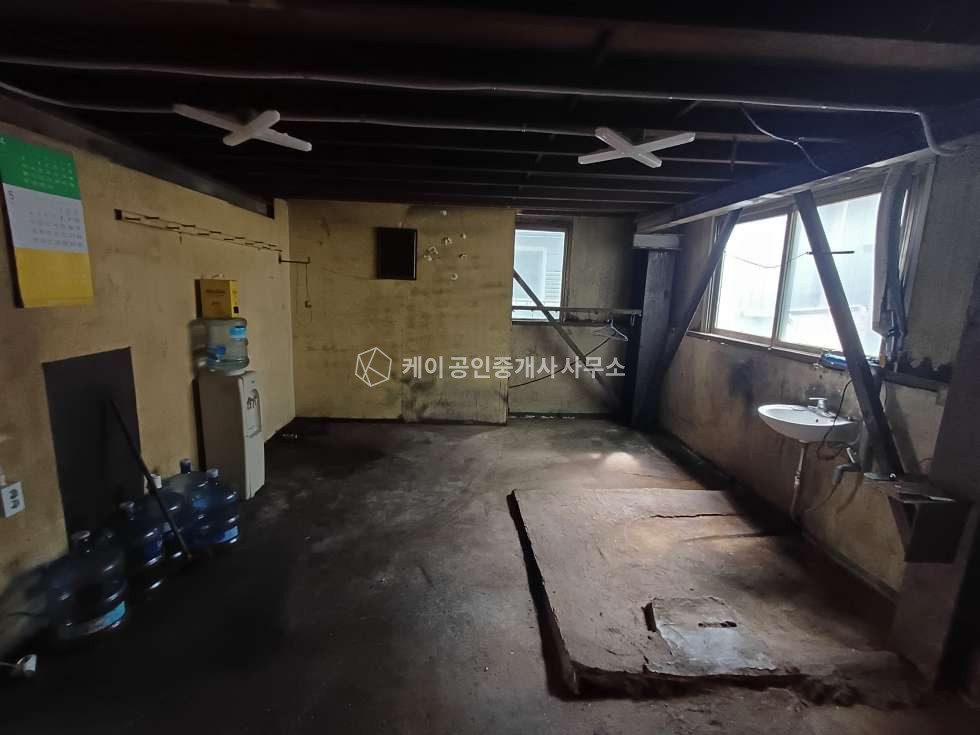 인천 서해구 경서동 임대면적 90평, 호이스트 2톤, 내부 사무실 10평, 인천서부산업단지 내 공장 월세 매물번호 12238 사진 6