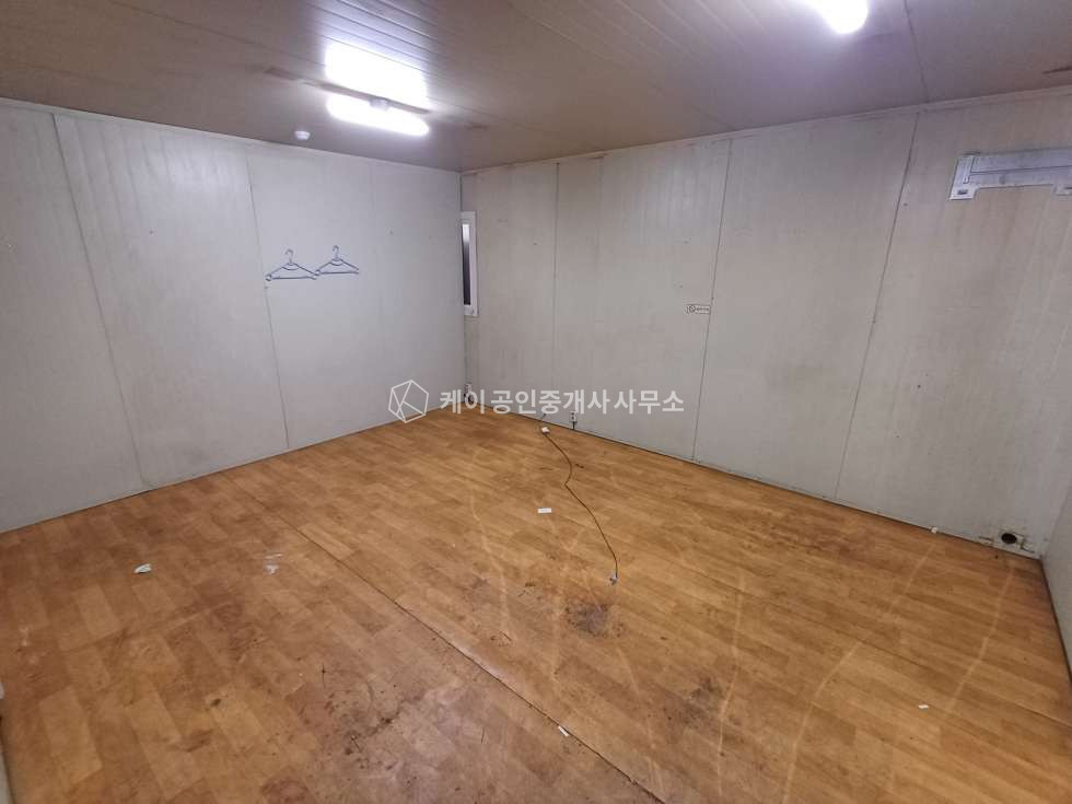 인천 서해구 경서동 임대면적 90평, 호이스트 2톤, 내부 사무실 10평, 인천서부산업단지 내 공장 월세 매물번호 12238 사진 9
