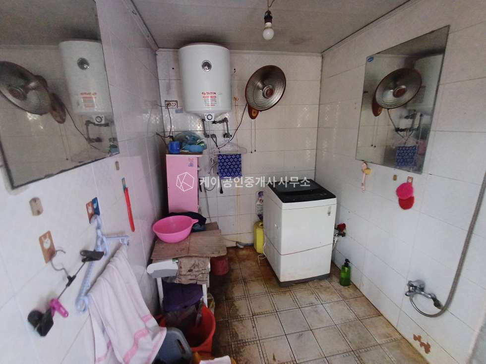 인천 서해구 경서동 다동 임대면적 182평, 호이스트 10톤 외 2기, 집진설비, 전력 50kw(고압), 대형차 공장내부 진입 월세 매물번호 12239 사진 12