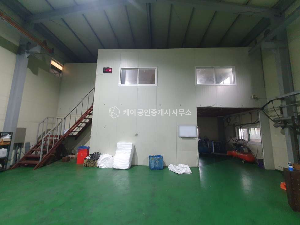 경기 김포시 월곶면 갈산리 가동 플라스틱 사출, 호이스트, 25톤 차량, 다양한 업종 추천 월세 매물번호 12254 사진 3