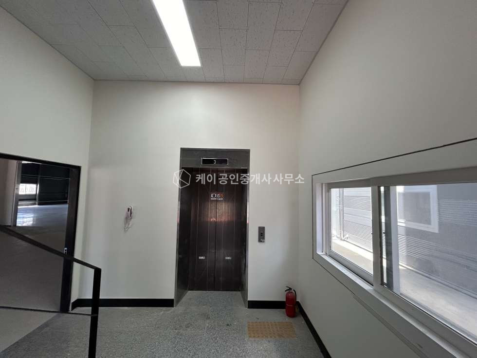 경기 김포시 운양동 1동 건160평+가설200평, 신축 원가 통매, 엘베O, 지가상승200%, 월세 매물번호 11118 사진 9