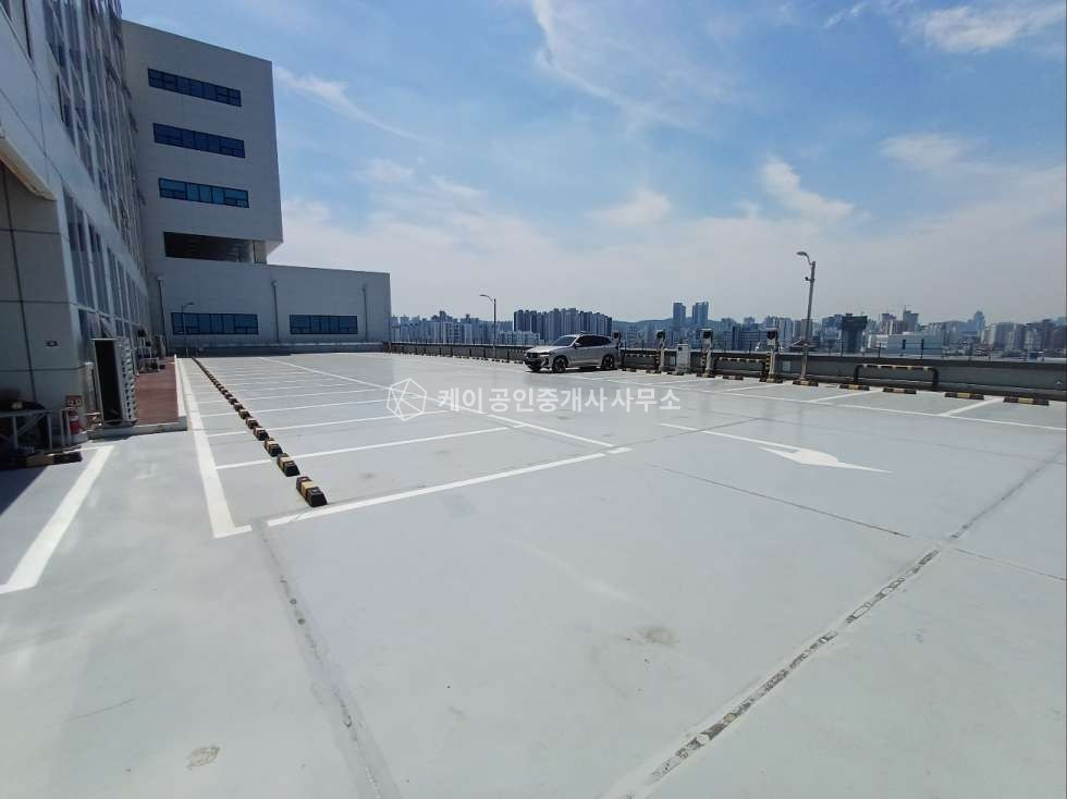 인천 서해구 가좌동 (급매)가좌동 지식산업센타 한층 전체, 8개호실, 전용면적 159평, 식품제조, 창고 추천 매매 매물번호 12201 사진 5