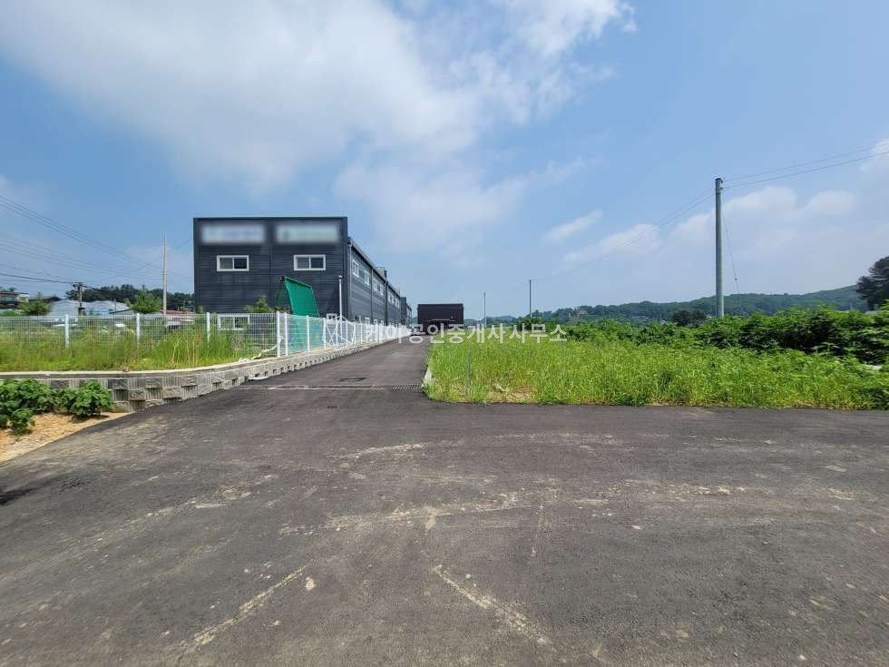 경기 파주시 탄현면 만우리 파주 신축 60평 근생, 생산관리지역, 넓은단독마당, 네모반듯 매매 매물번호 11170 사진 14