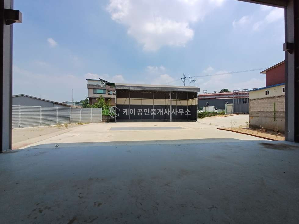 경기 시흥시 안현동 넓은 마당 약 600평, 건물 60p + 가설 60p, 택배 , 유통업 추천 월세 매물번호 12301 사진 6