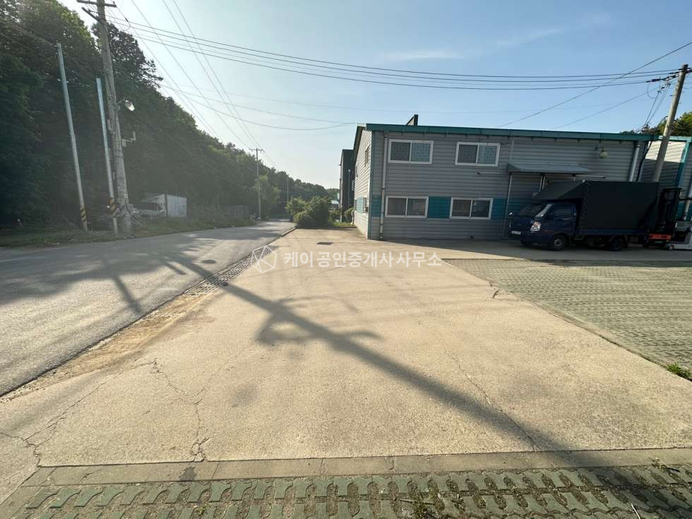 경기 고양일산동구 성석동 가동 일산동구 성석동 사리현Ic 10분, 60평X3동,40평X1동 공장,창고 일괄 매매 매매 매물번호 10094 사진 3