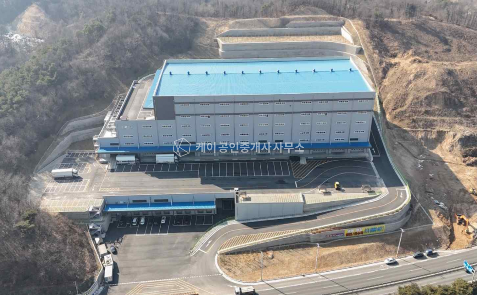 경기 안성시 미양면 구례리 야드 여유공간이 넓은 친환경 창고, 전층 자주식 입출고 가능 매매 매물번호 12330 사진 1