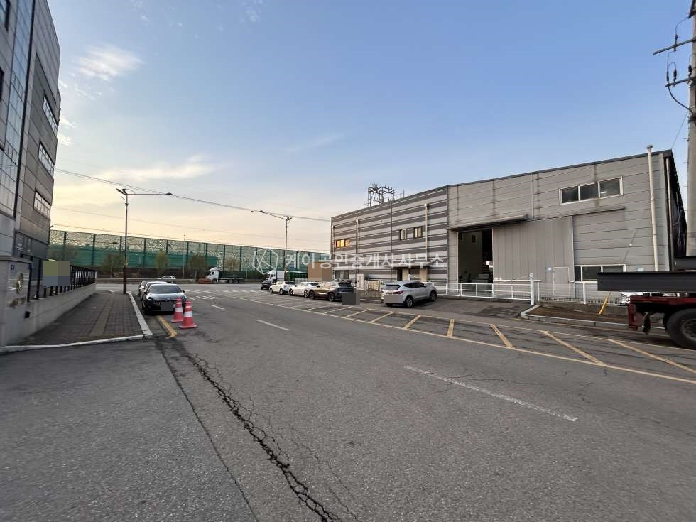 인천 서해구 석남동 A동 인천북항근처, 츄레라진입가능한 250평 통공장임대 월세 매물번호 11305 사진 6