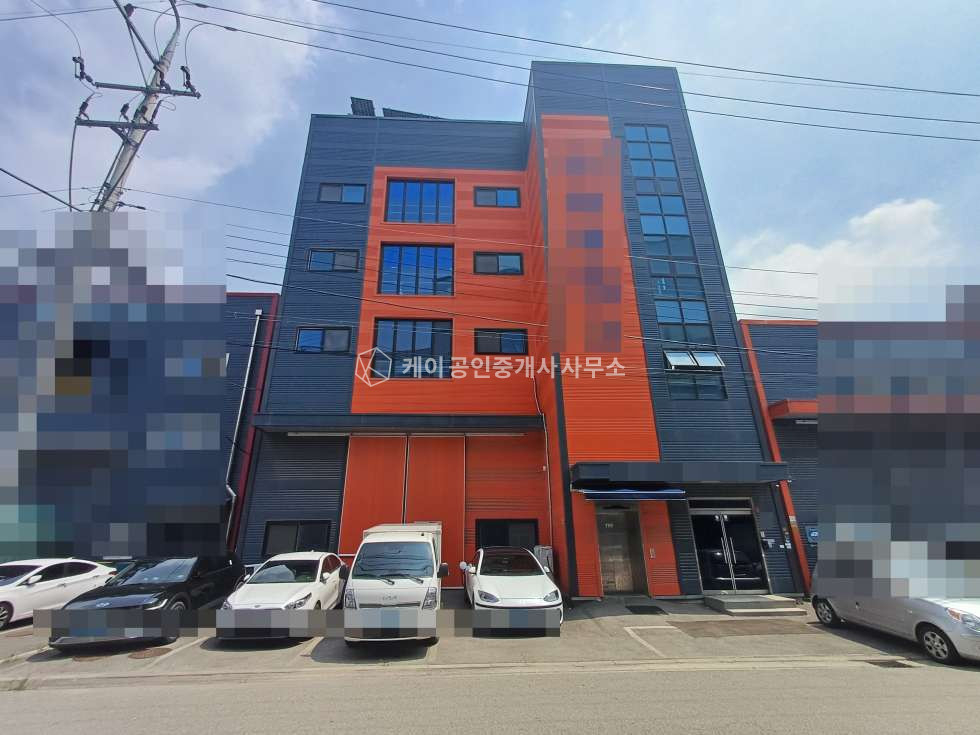 인천 서해구 석남동 깔끔한 1층 공장, 임대면적 106평, 층고 7m, 호이스트 3톤, 내부 철거가능(임대인부담) 월세 매물번호 12335 사진 1