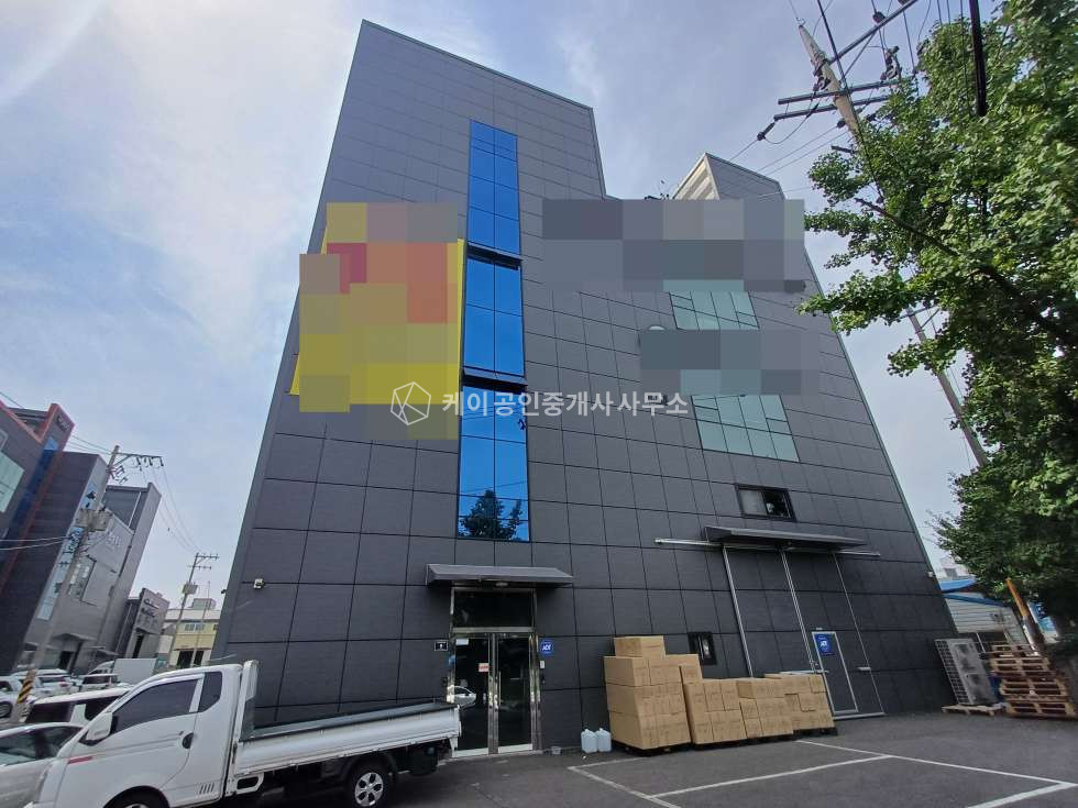 인천 서해구 석남동 1동 신축급 3층 공장, 대지 442p, 연 913p, 20m도로변 코너, 제종업, 창고, 업종제한 없음 매매 매물번호 12338 사진 2