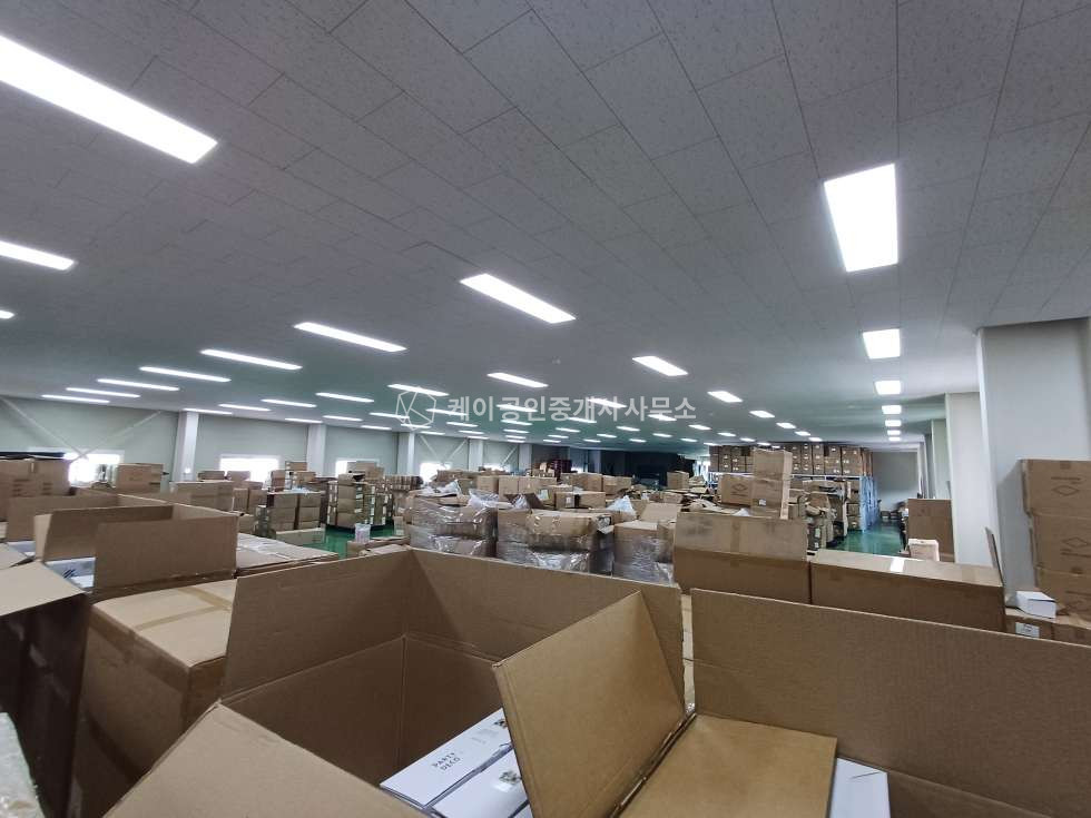 인천 서해구 석남동 1동 신축급 3층 공장, 대지 442p, 연 913p, 20m도로변 코너, 제종업, 창고, 업종제한 없음 매매 매물번호 12338 사진 12