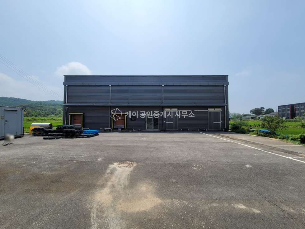 경기 파주시 탄현면 만우리 파주 식품공장매매, 해썹시설 완비, 도크시설, 연 348평, 단독마당, 자유로 1분, 하수직관, 고전력 매매 매물번호 11173 사진 5