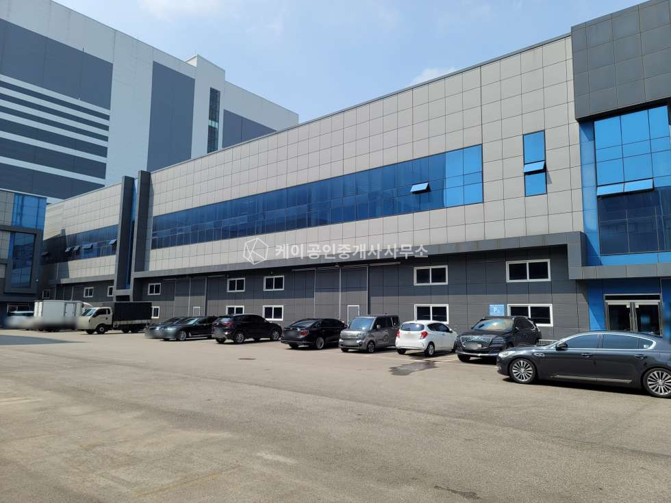 인천 서해구 원창동 1동 인천북항, 인천항 인근 , 사옥형 대형공장, 연 1068평, 고전력 990kw,, 호이스트, 화물리프트, 급매가 매매가능 월세 매물번호 11166 사진 5