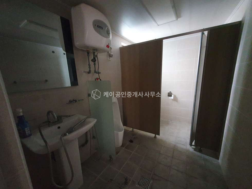 경기 김포시 운양동 나동 1종근생, 실사용 107평, 내부사무실,추레라,신도시인접, 광고노출 굿! 월세 매물번호 12368 사진 8