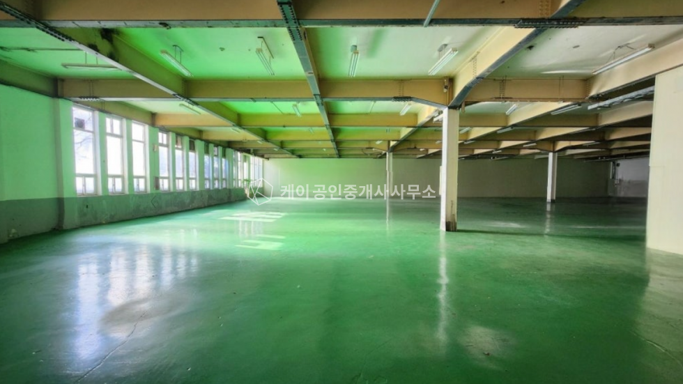 인천 서해구 가좌동 8차선 대로변, 전용 320평, 층고 4m, 넓은 공용 마당, 40ft 트레일러 진출입 원활 월세 매물번호 12375 사진 1