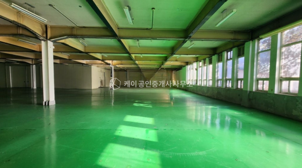 인천 서해구 가좌동 8차선 대로변, 전용 320평, 층고 4m, 넓은 공용 마당, 40ft 트레일러 진출입 원활 월세 매물번호 12375 사진 2