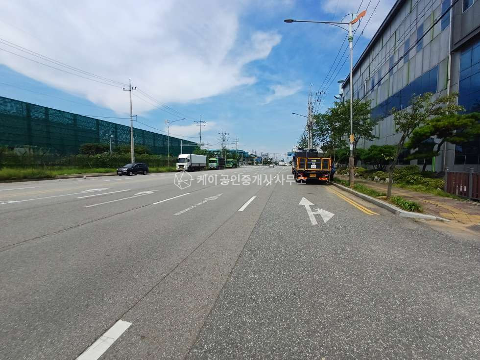 인천 서해구 석남동 B동 대로변 대형창고, 전용521평, 트레일러 진출입 원활, 층고 10m 아상 월세 매물번호 12415 사진 14