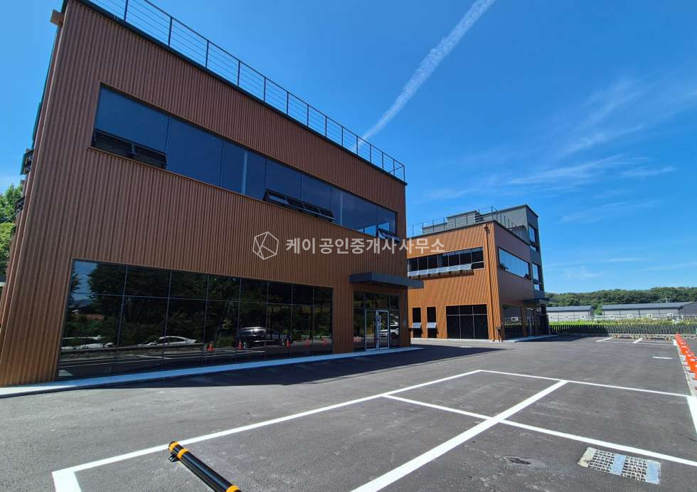 경기 남양주시 일패동 연 900평,사옥형 물류창고+사무실,엘리베이터, 대형차량,내부화장실, 월세 매물번호 12382 사진 3