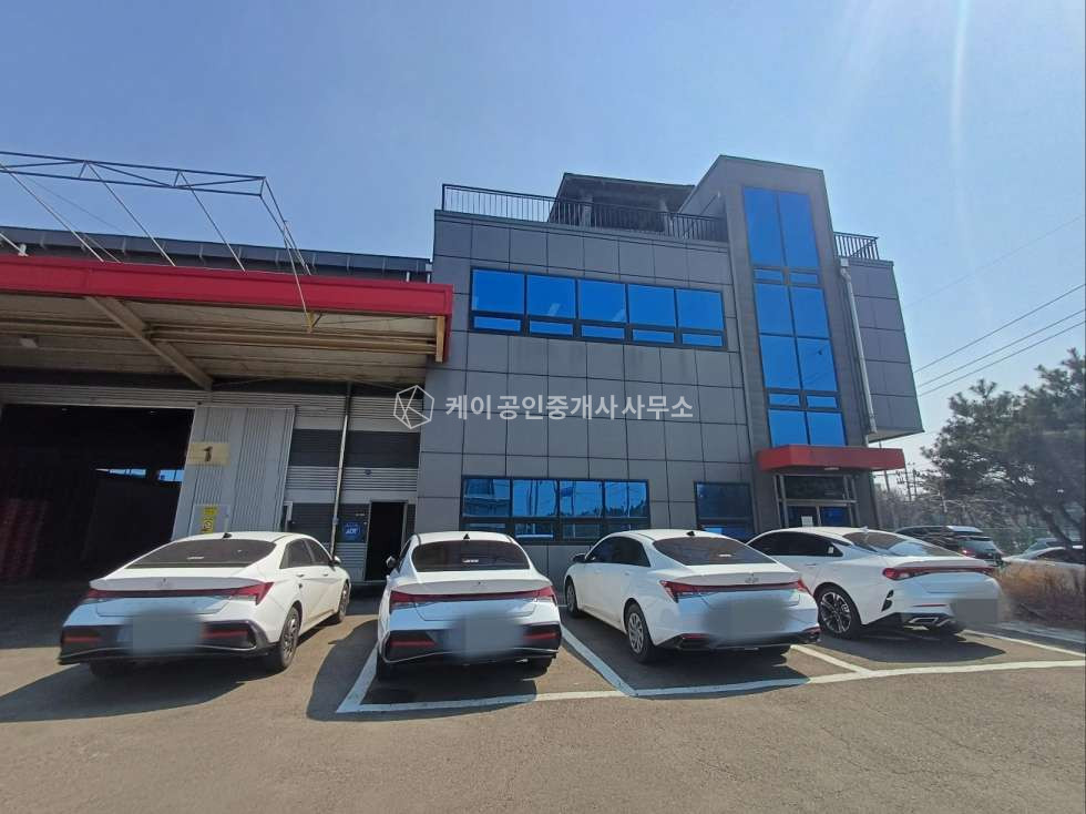 인천 서해구 석남동 연면적 1245평, 대형 물류창고사옥, 넓은 야드, 트레일러 충분 진입, 사무실 126평 매매 매물번호 11827 사진 9