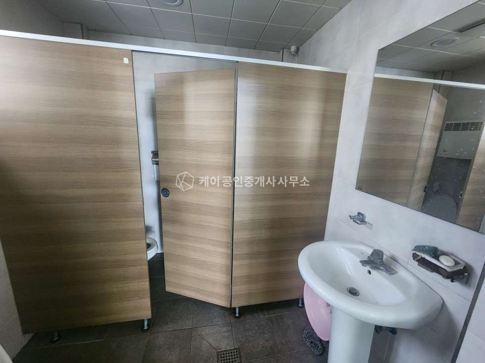 경기 김포시 양촌읍 학운리 공장 106평, 호이스트 3톤, 내부사무실, 즉시 입주 가능 월세 매물번호 12426 사진 5