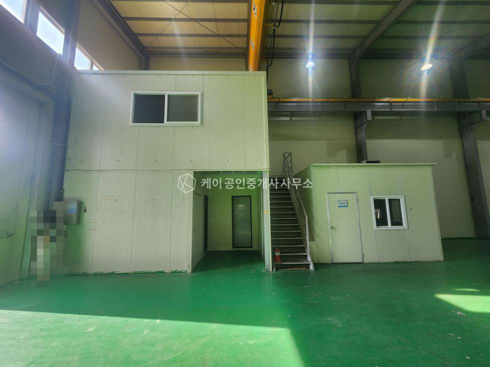 경기 김포시 양촌읍 학운리 공장 150평, 호이스트,내부 사무실, 시스템에어컨, 넓은 공동마당 월세 매물번호 12428 사진 2