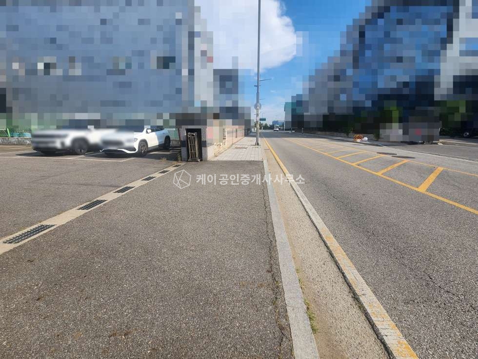 경기 김포시 양촌읍 학운리 공장 150평, 호이스트,내부 사무실, 시스템에어컨, 넓은 공동마당 월세 매물번호 12428 사진 6