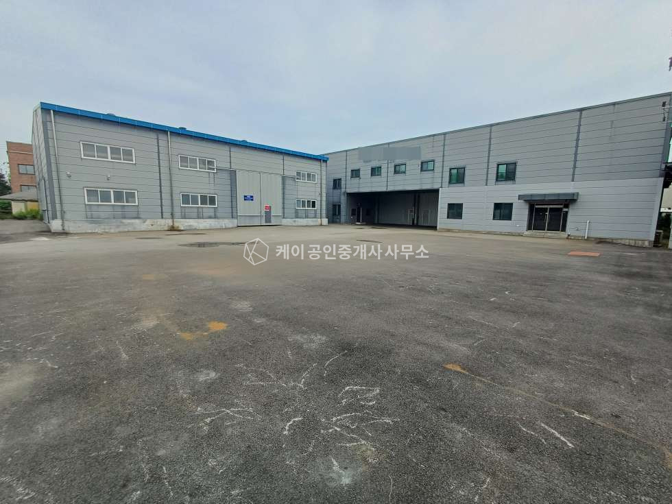 경기 시흥시 정왕동 사옥형 단독 공장 통임대, 4차선 대로변, 넓은 마당, 호이스트 2기 월세 매물번호 12429 사진 1