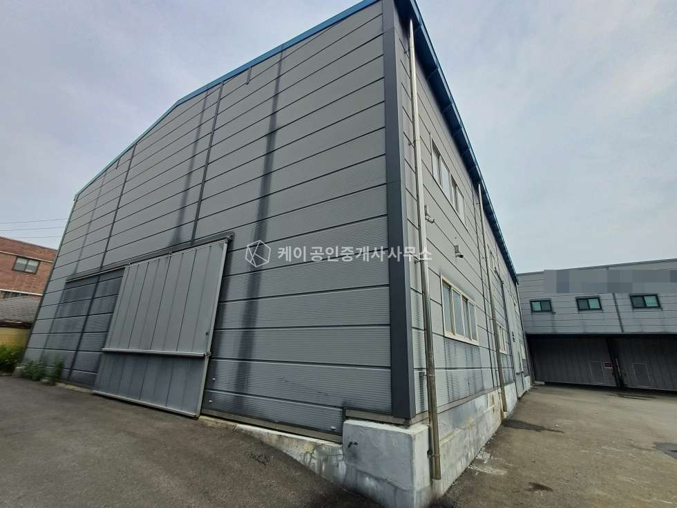 경기 시흥시 정왕동 사옥형 단독 공장 통임대, 4차선 대로변, 넓은 마당, 호이스트 2기 월세 매물번호 12429 사진 6