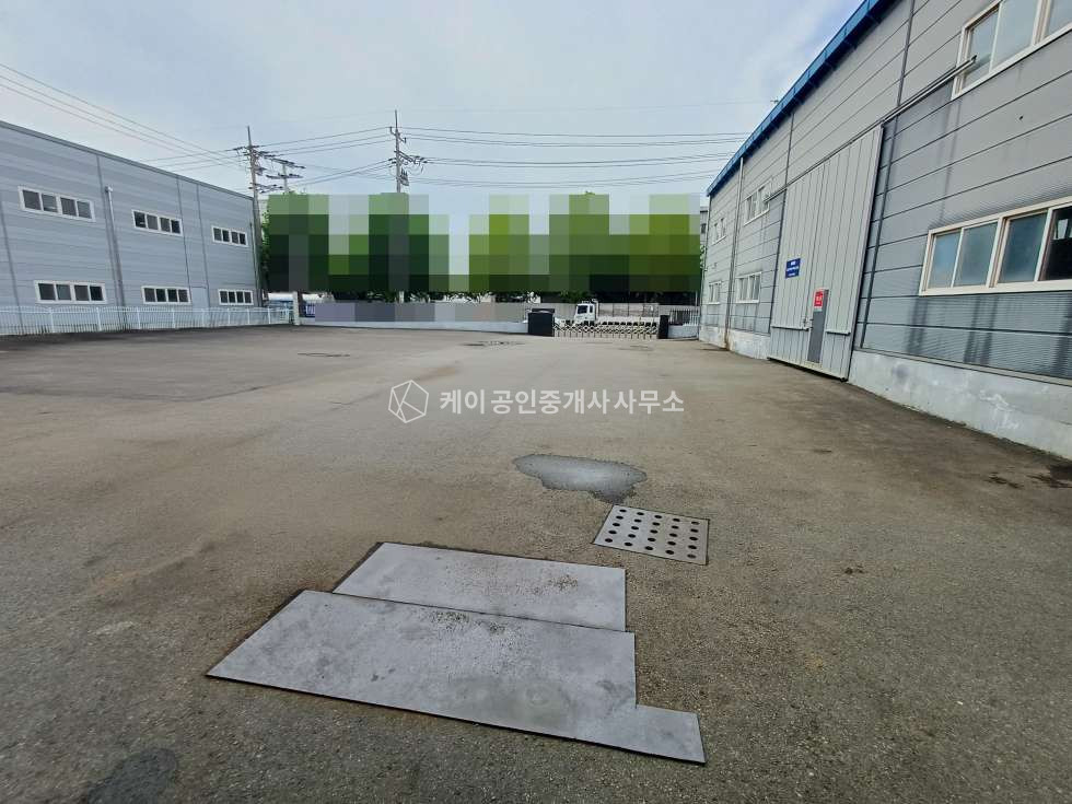 경기 시흥시 정왕동 사옥형 단독 공장 통임대, 4차선 대로변, 넓은 마당, 호이스트 2기 월세 매물번호 12429 사진 7