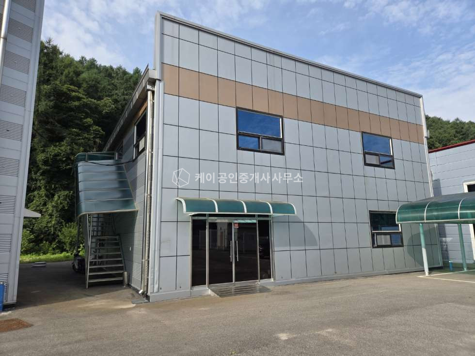 경기 파주시 법원읍 갈곡리 파주 법원ic 5분, 도로변 위치한 단독공장, 연 492평, 대형 단독마당 매매 매물번호 12435 사진 6