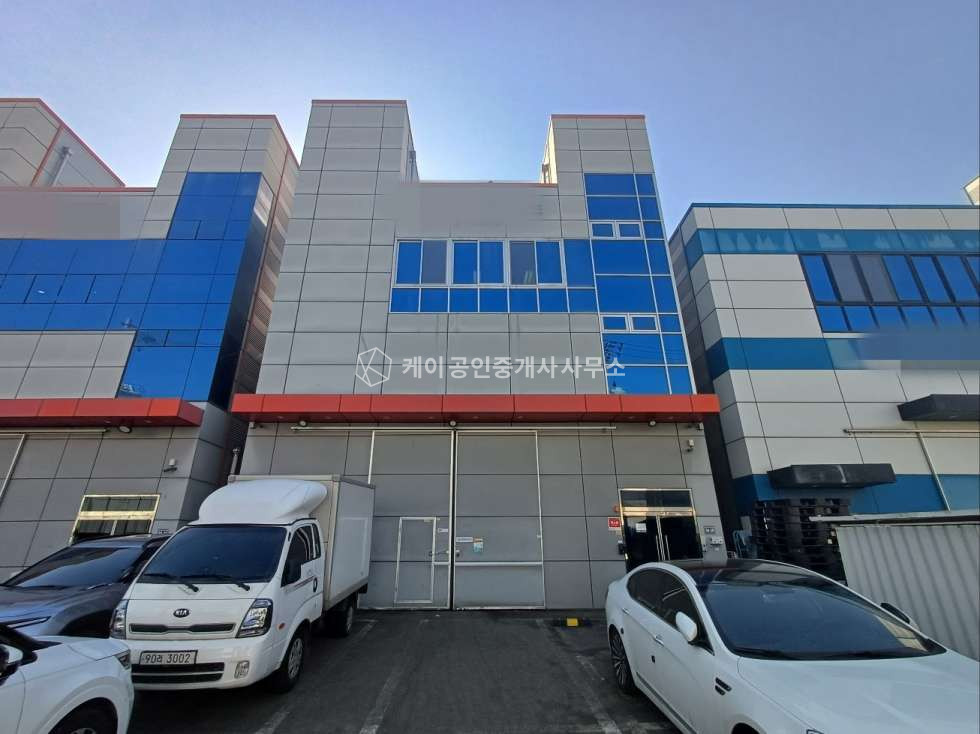 인천 서해구 원창동 대지 195평, 연면적 271평, 3층 단독 공장, 정리정돈 잘된 공장 매매 매물번호 11495 사진 1
