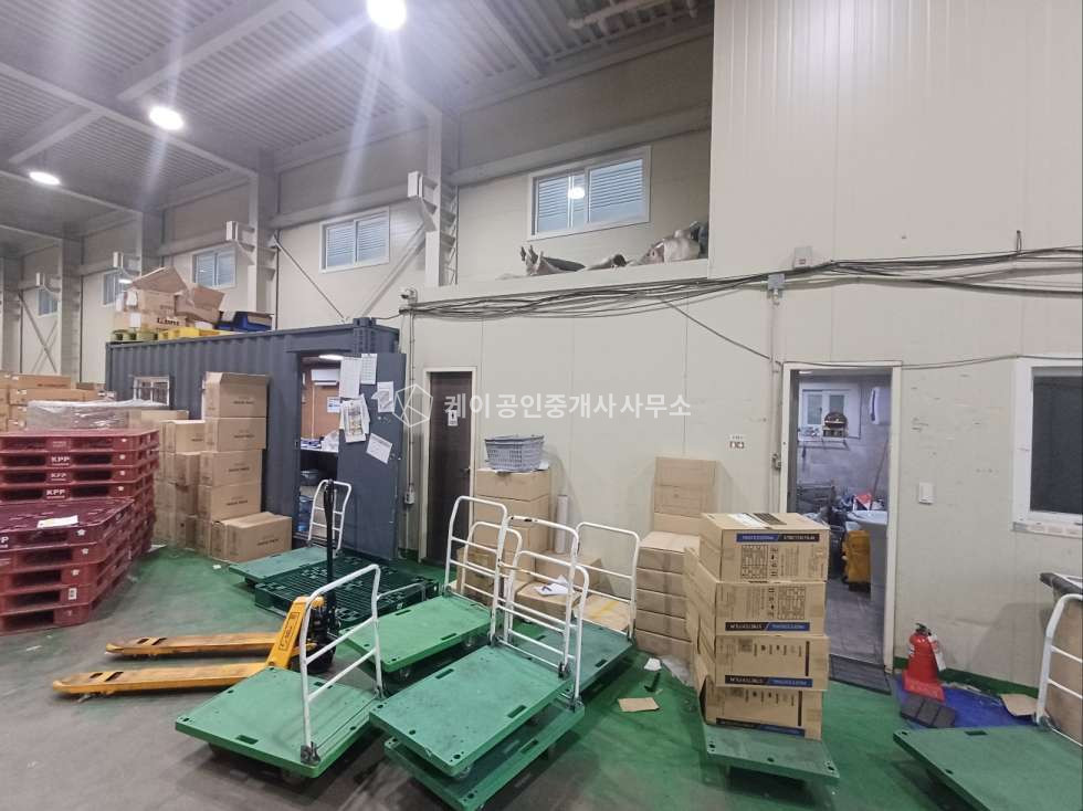 인천 서해구 원창동 대지 195평, 연면적 271평, 3층 단독 공장, 정리정돈 잘된 공장 매매 매물번호 11495 사진 3