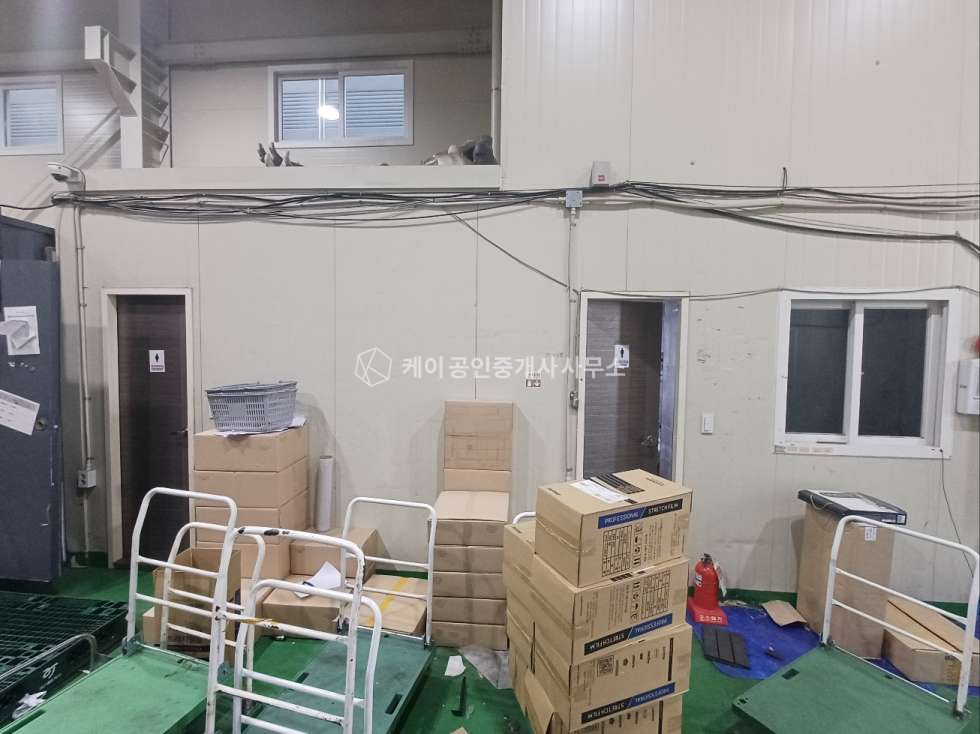인천 서해구 원창동 대지 195평, 연면적 271평, 3층 단독 공장, 정리정돈 잘된 공장 매매 매물번호 11495 사진 5