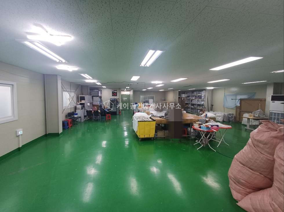 인천 서해구 원창동 대지 195평, 연면적 271평, 3층 단독 공장, 정리정돈 잘된 공장 매매 매물번호 11495 사진 9
