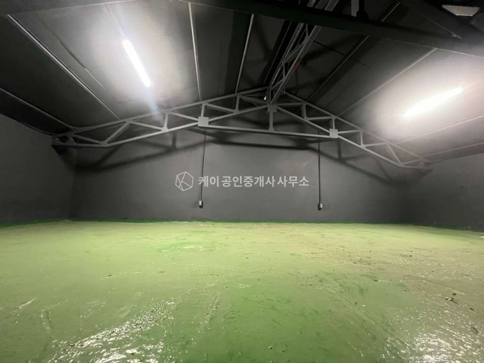 경기 김포시 월곶면 고막리 89평, 내부 일부 복층, 2차선대로변접, 전차량 진입가능한 제조장,소매점, 사무실,창고등 매매 매물번호 10838 사진 5