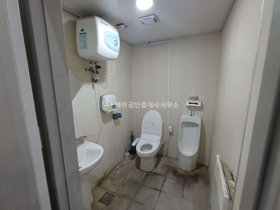 인천 서해구 가좌동 1동 준신축급 깔끔한 공장, 대지 182평, 연 127평, 단층, 층고 8m 매매 매물번호 12483 사진 6