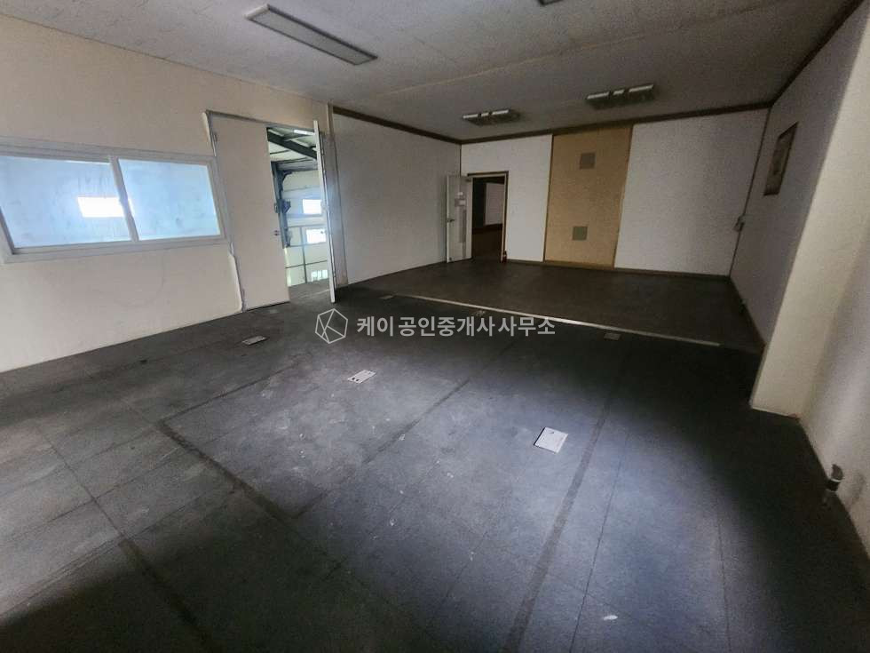 경기 김포시 통진읍 옹정리 공장 678평+가설 250평, 대형 물류창고, 단독마당, 추레라,사무실o 월세 매물번호 12495 사진 9