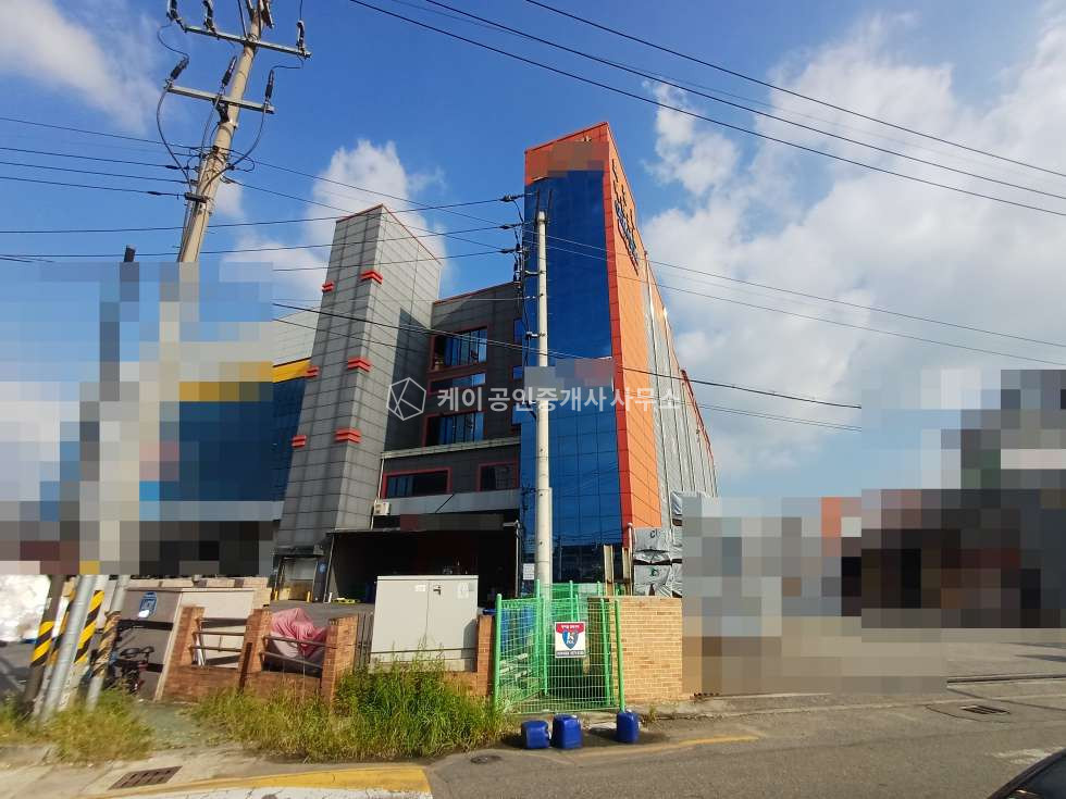 인천 서해구 가좌동 연면적 넓은 단독 화장품 제조 공장, 대지 657평, 연 2,112평, 옥상주차장 매매 매물번호 12496 사진 3