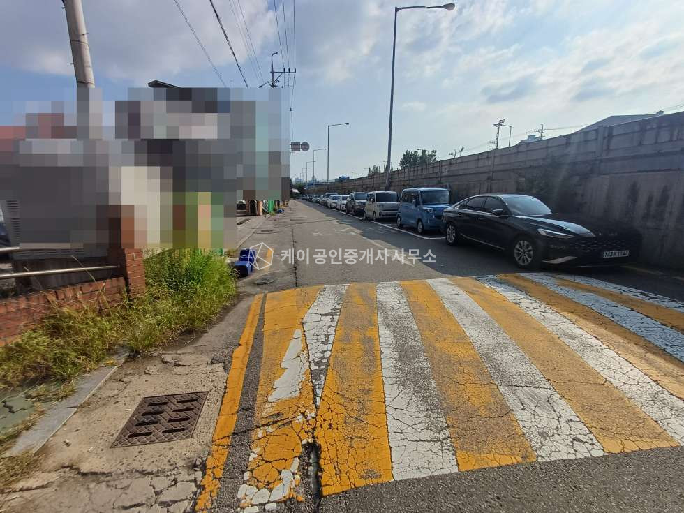 인천 서해구 가좌동 연면적 넓은 단독 화장품 제조 공장, 대지 657평, 연 2,112평, 옥상주차장 매매 매물번호 12496 사진 5