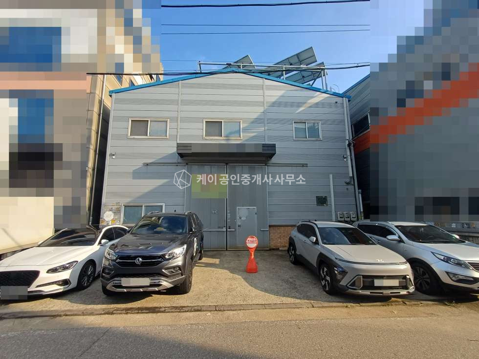 인천 서해구 가좌동 신우정밀동 실속형 소형 단독 공장, 대지 140평, 연 121평, 호이스트 2.8톤, 내부 사무실 매매 매물번호 12499 사진 1