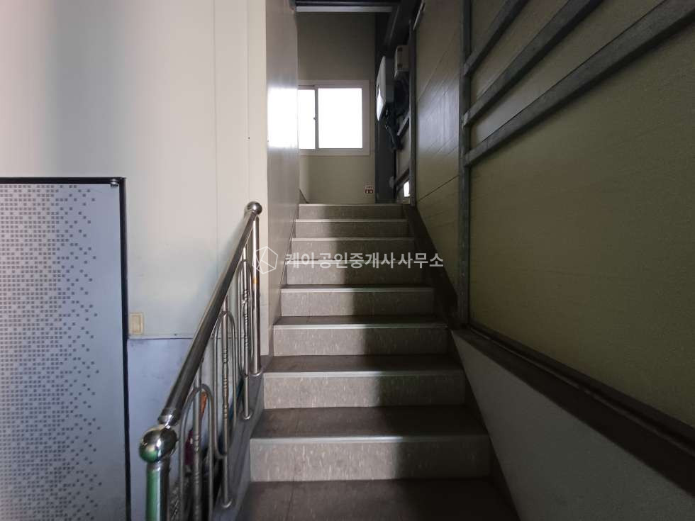 인천 서해구 가좌동 신우정밀동 실속형 소형 단독 공장, 대지 140평, 연 121평, 호이스트 2.8톤, 내부 사무실 매매 매물번호 12499 사진 10