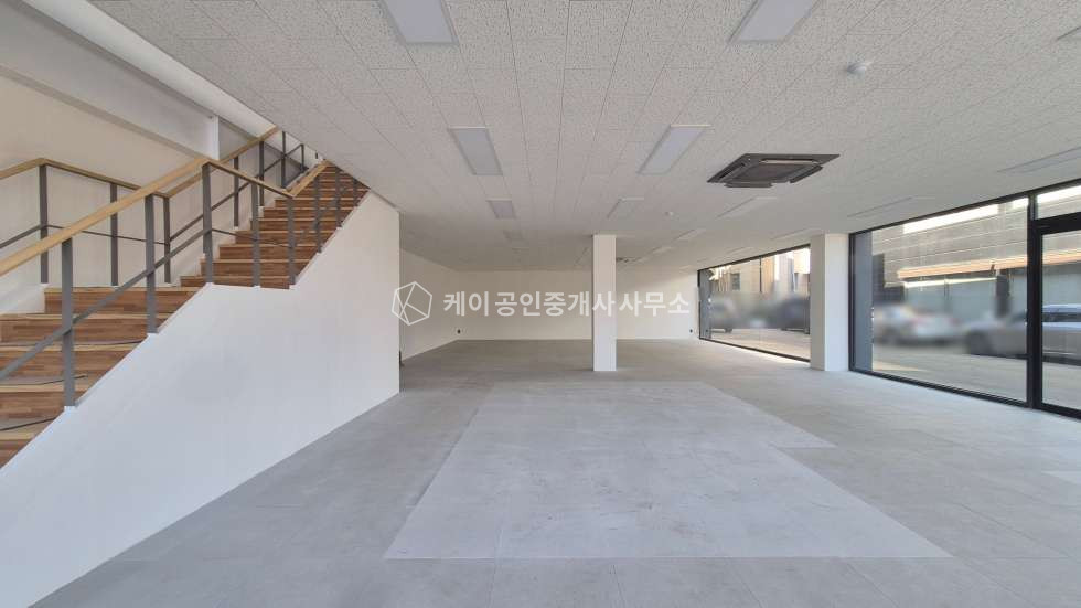 경기 고양덕양구 화전동 4차선접239평 사옥형 건물, 전차량진입가능, 노출효과최상 매매 매물번호 11547 사진 1