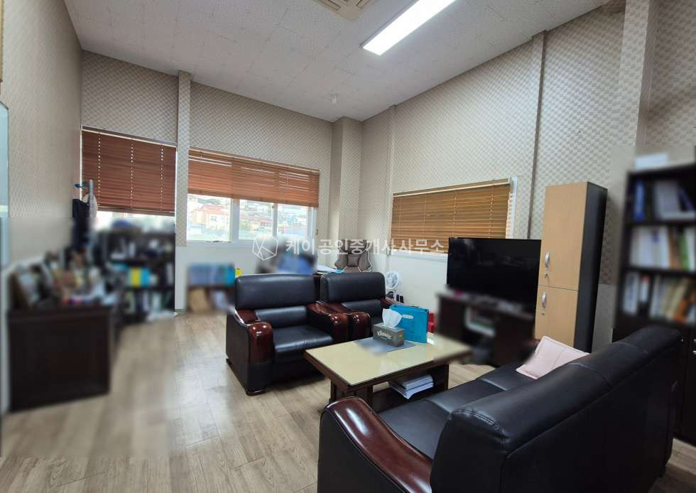 경기 고양일산서구 구산동 1동 약400평+가설, 공장, 전차량진입가능,각층접안, 주차공간넉넉, 내부화장실/사무실,자유로진입최상 매매 매물번호 12500 사진 4