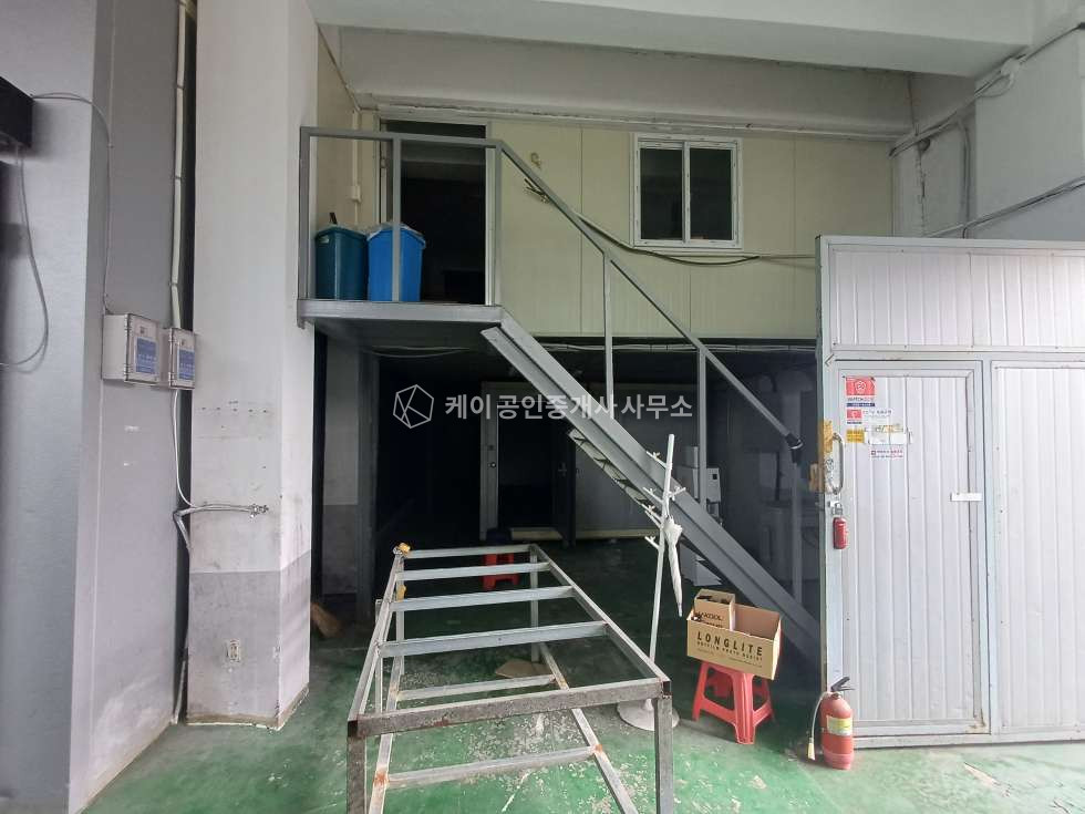 인천 서해구 가좌동 1동 무권리 식품 공장, 임대면적 150평, 냉장냉동고 5대, 내부 사무실 월세 매물번호 12513 사진 12