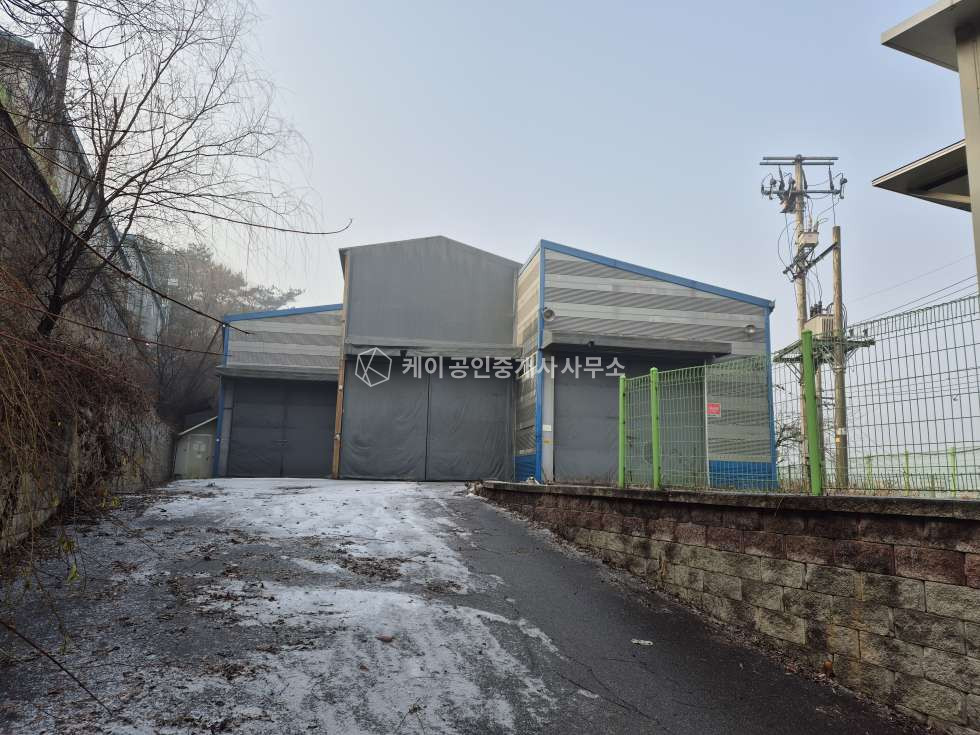 경기 고양덕양구 관산동 나동 560평 대형창고, 사리현ic10분, 대형차량가능,오수직관, 내부구분화장실 매매 매물번호 11403 사진 2