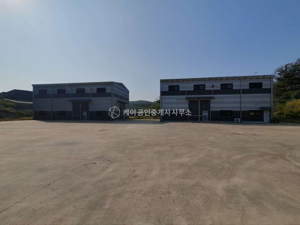경기 김포시 통진읍 옹정리 초특대형 단독마당, 추레라 회차가능, 야적장등 신축급 월세 매물번호 11338 사진 2