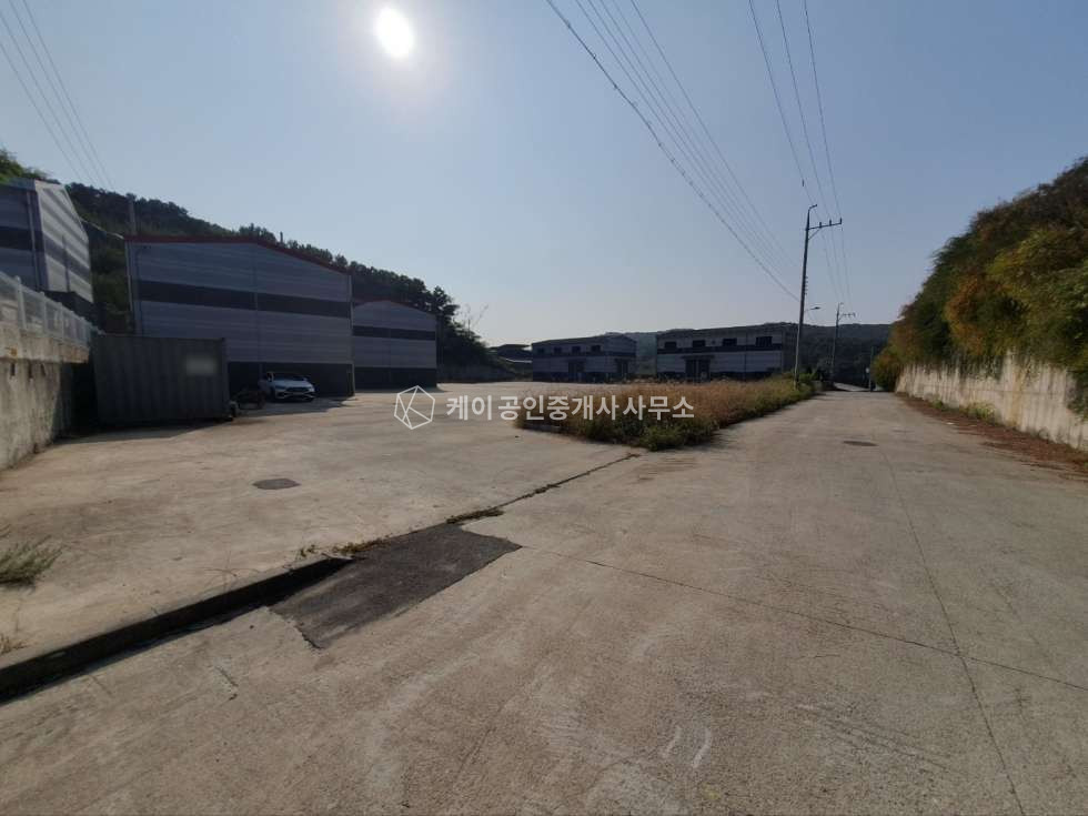 경기 김포시 통진읍 옹정리 초특대형 단독마당, 추레라 회차가능, 야적장등 신축급 월세 매물번호 11338 사진 8